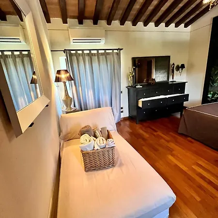 Vila Daniela Camaiore